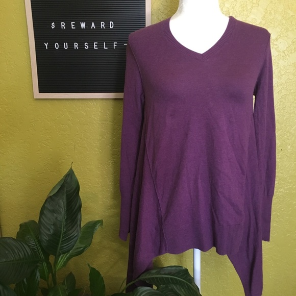 LOGO by Lori Goldstein Tops - LOGO Lori Goldstein Lightweight Sweater